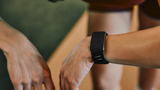 Choose the whoop watch strap that suits you