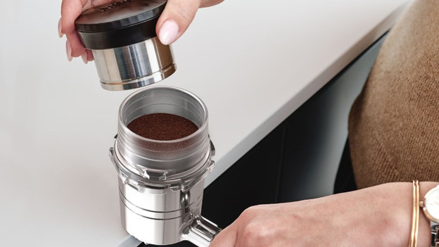 Tamper met drukregelaar