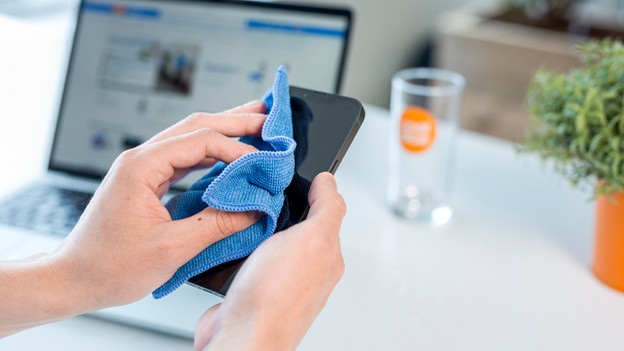 Dry iPhone water cloth