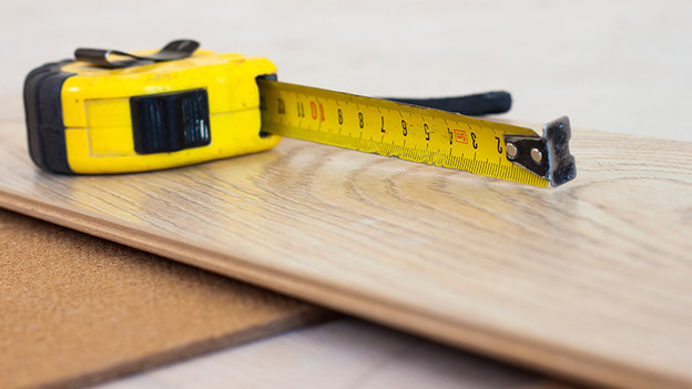 Finition de la pose de stratifié