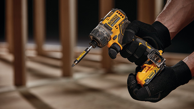 Travaux de vissage lourds : visseuse à percussion