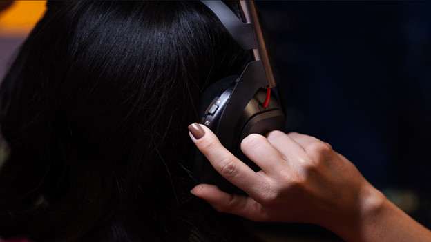 PLAYSYNC logitech g headsets