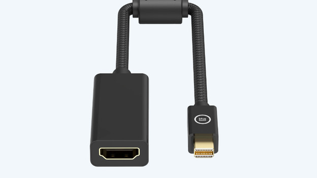 Een mini hdmi kabel met een hdmi verloop indien je geen hdmi poort hebt