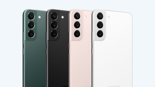 S22 Plus: just as powerful, 128 or 256GB storage