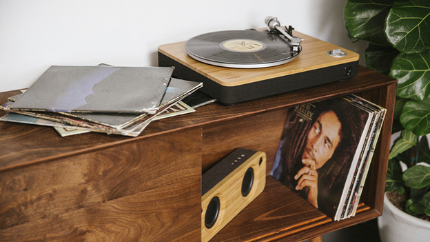 Platine vinyle avec préamplificateur intégré
