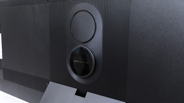 ingebouwde subwoofer TCL C843 televisie