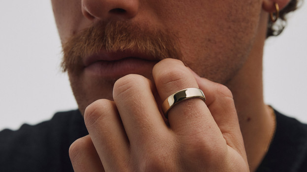 Oura ring vuist