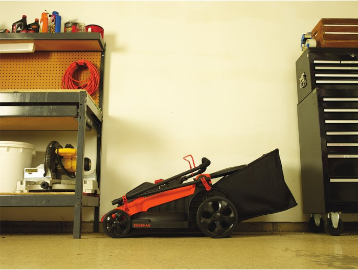 BLACK+DECKER LM2000-QS right side