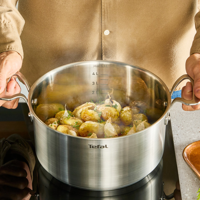 Tefal Extreme 5-delige pannenset product in gebruik