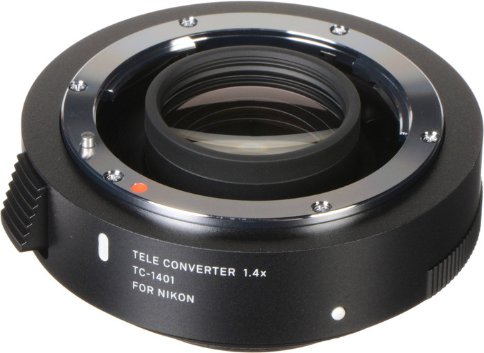 Sigma 150-600mm f/5-6.3 DG OS HSM C Nikon F + TC-1401 1.4x accessory