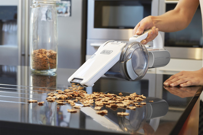 BLACK+DECKER PV1820L-QW produit à l'usage