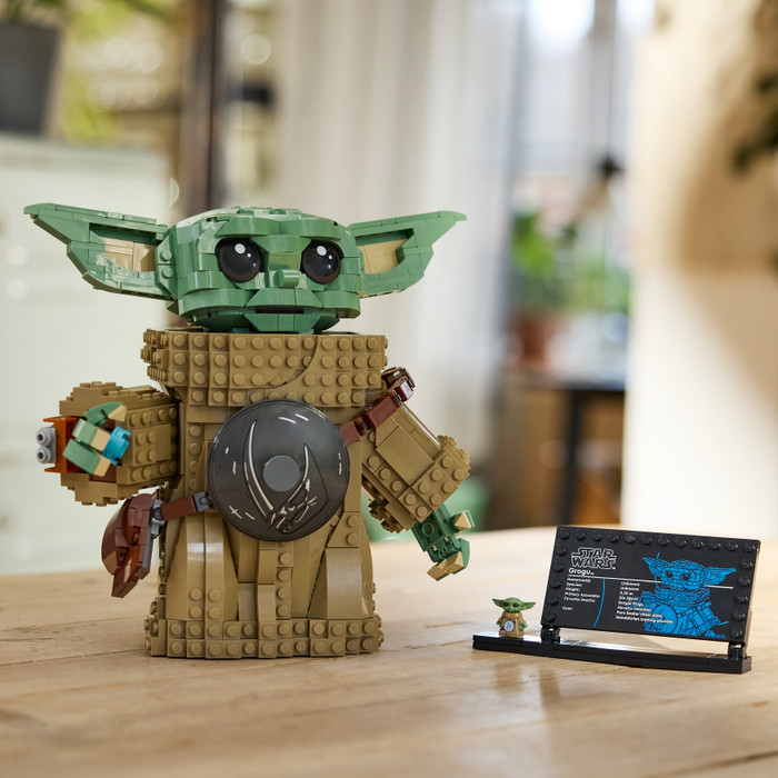 LEGO Star Wars Grogu als leerling van de Mandalorian 75446 product in gebruik