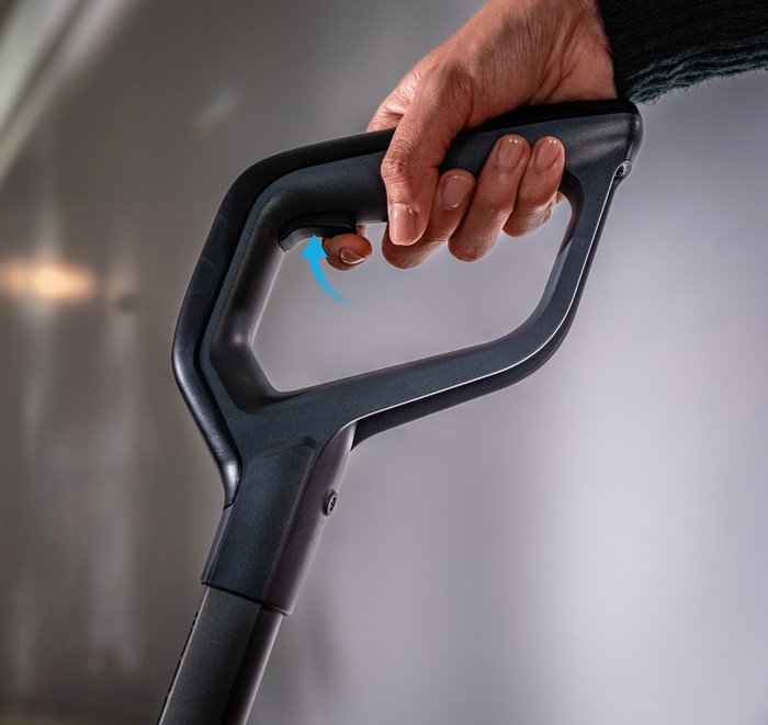 Bissell CrossWave HydroScrub Pro product in gebruik