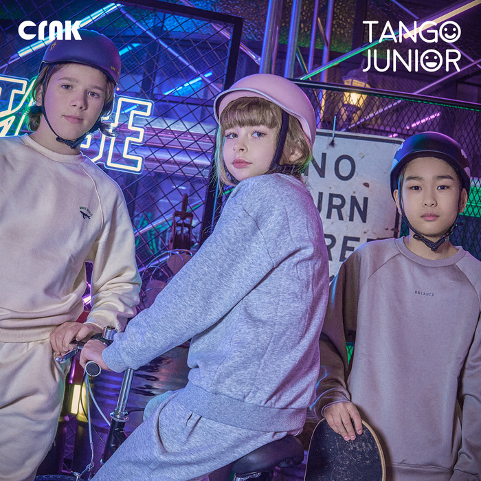 CRNK Tango Junior Zwart product in gebruik