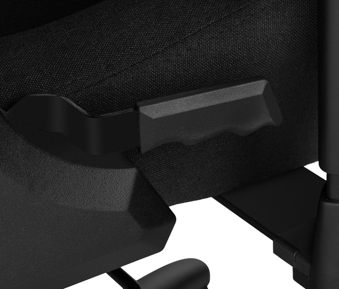Vortech Pro Gamestoel Zwart + Vloermat detail