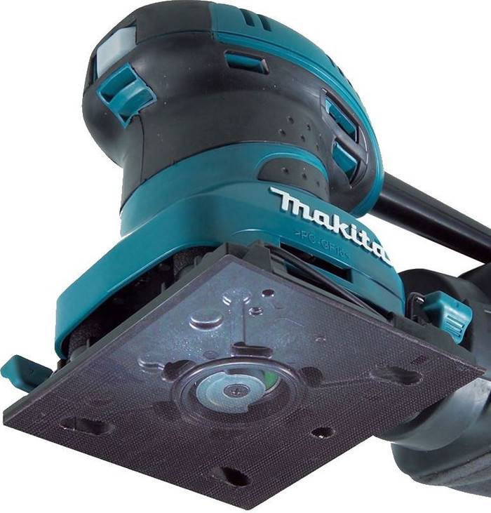 Makita BO4555K + Makita Schuurstrook 114x102 mm K120 (10x) detail