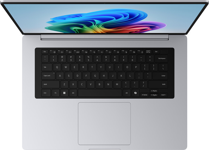 Samsung Galaxy Book6 Copilot+ PC NP760XJG-KS3NL top