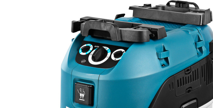 Makita VC4210M detail
