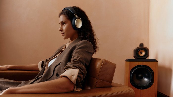 Bowers & Wilkins Px8 S2 Midnight Blue produit à l'usage