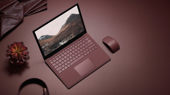 Microsoft Surface Arc Souris Bluetooth Gris produit à l'usage
