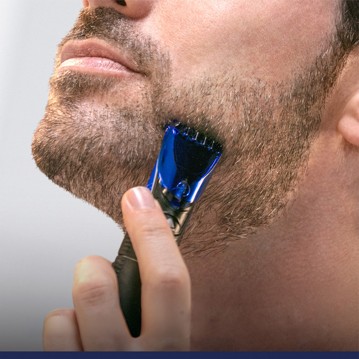 Gillette All In One product in gebruik