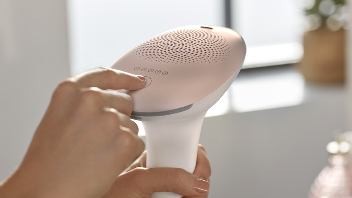 Philips Lumea IPL 7000 Series BRI923/00 product in gebruik