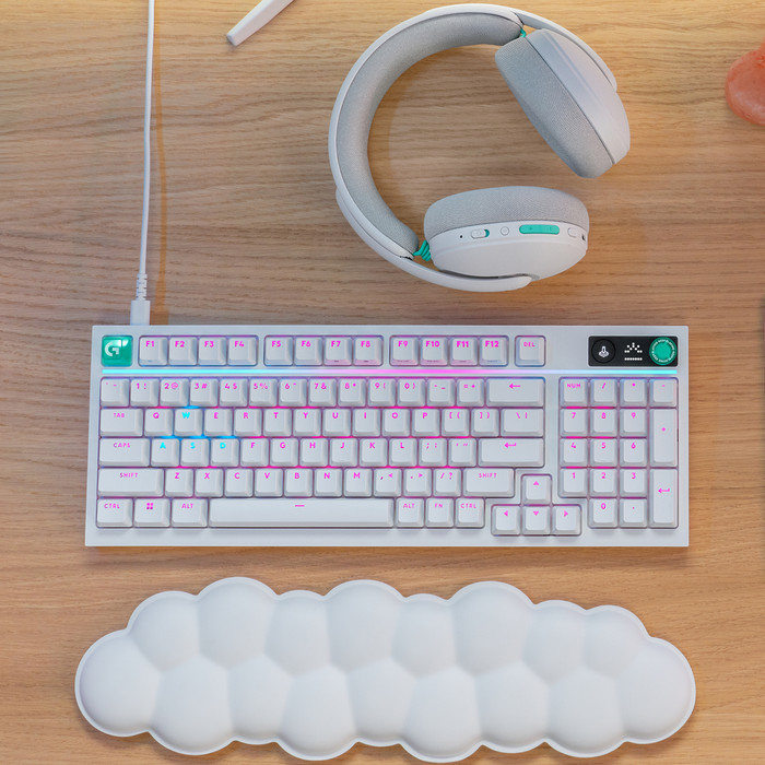 Logitech G316 X 98 Bedrade Gaming Toetsenbord Azerty Wit product in gebruik