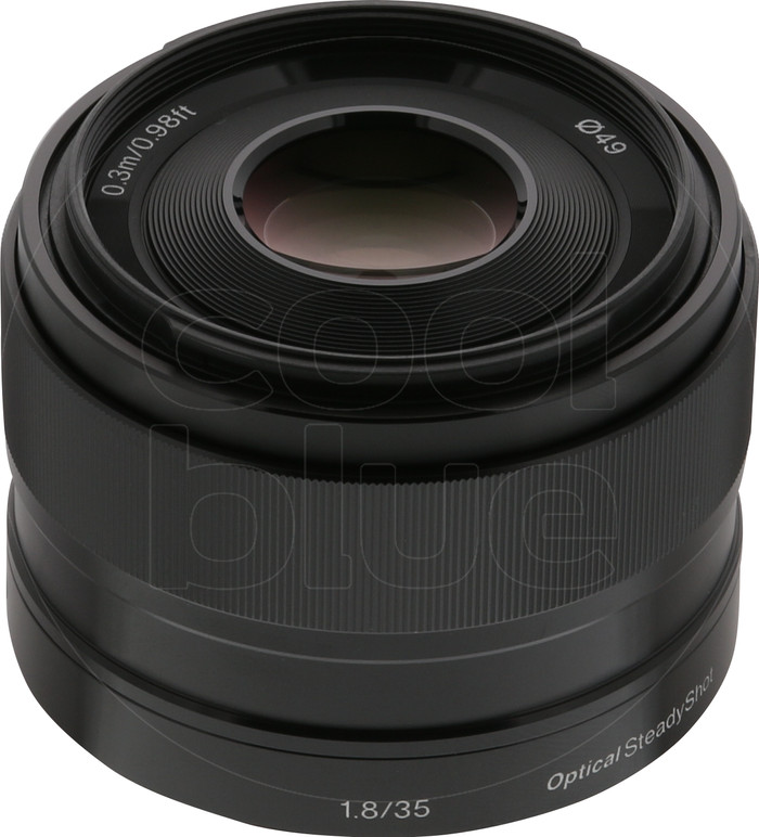 Sony SEL 35mm f/1.8 top