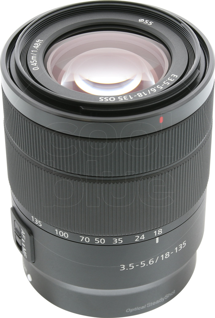 Sony SEL 18-135mm f/3.5-5.6 OSS top