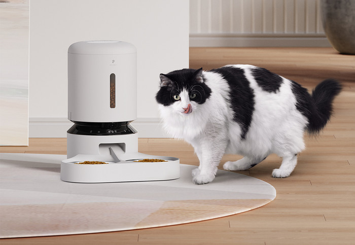 Petlibro Automatische Voerbak met Camera dual PLAF203 Wit product in gebruik