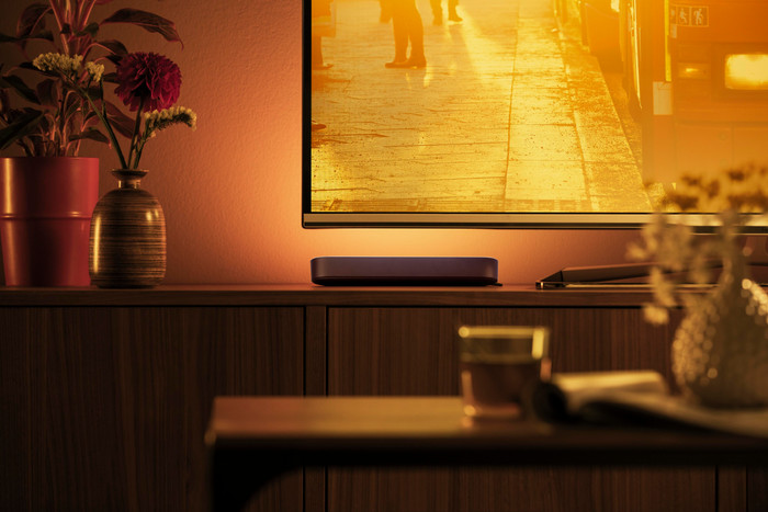 Philips Hue Play Lichtbalk White & Color Wit Duo Pack product in gebruik