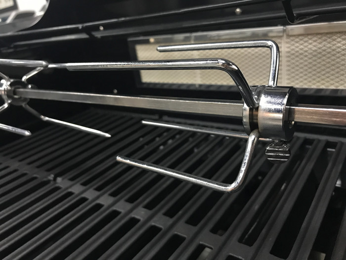 Grill Guru GGB Rotisserie 4 product in gebruik