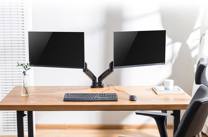 ACT AC8312 Monitor Arm product in use