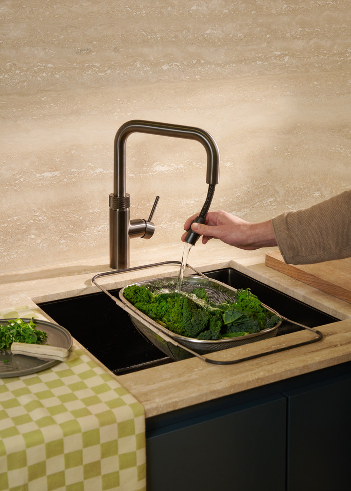 Quooker Flex Square Gunmetal product in use