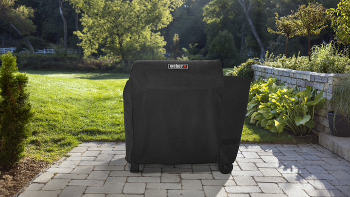 Weber Premium Hoes voor Smoque XL product in gebruik