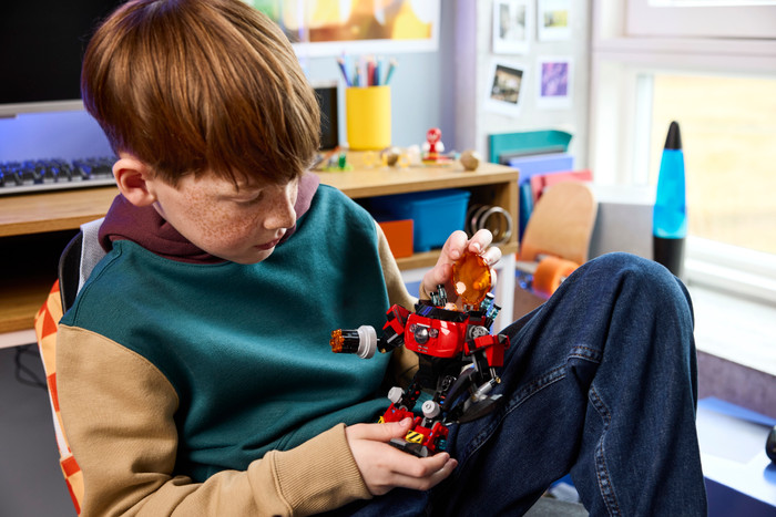 LEGO Sonic the Hedgehog Knuckles vs. Dr. Eggman Egg Crusher mecha 77005 product in gebruik