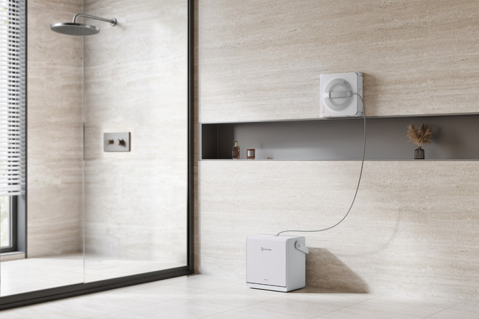 Ecovacs WINBOT W2S Pro Omni product in gebruik