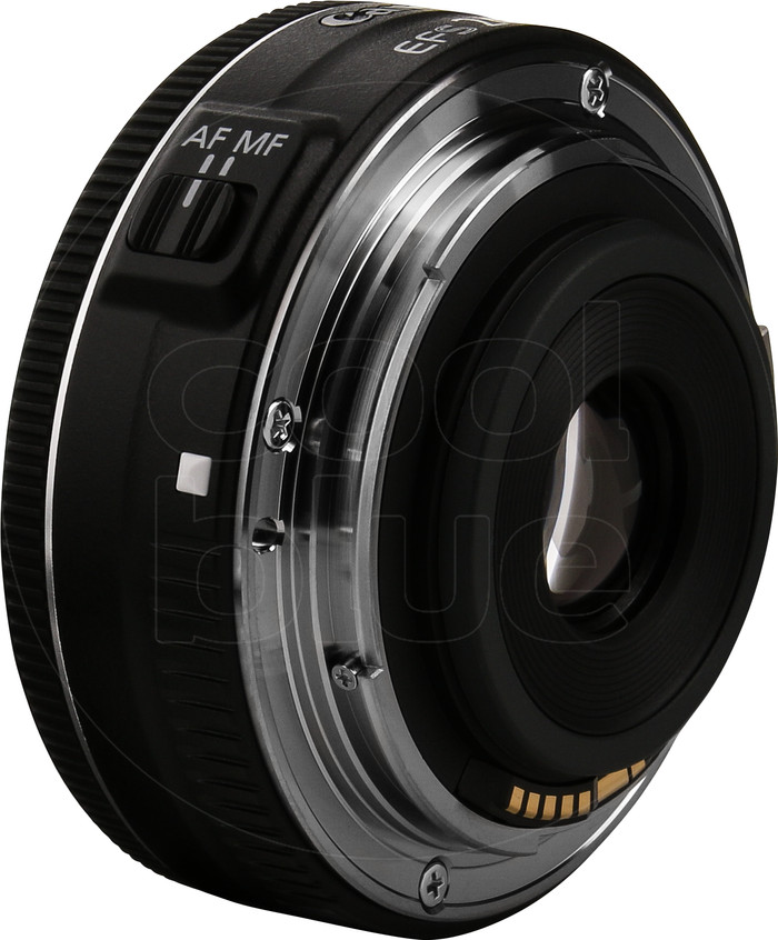 Canon EF-S 24mm f/2.8 STM null
