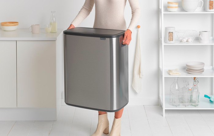 Brabantia Bo Touch Bin 60 Litres Inox Anti-traces de Doigts produit à l'usage