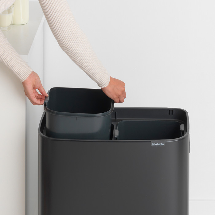 Brabantia Bo Touch Bin 2 x 30 Litres Noir Mat + Sacs Poubelle (120 pièces) produit à l'usage
