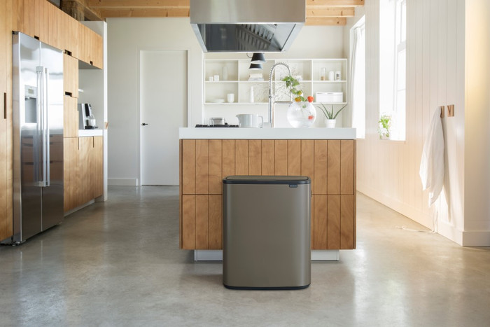 Brabantia Bo Touch Bin 60 Liter Platinum product in gebruik
