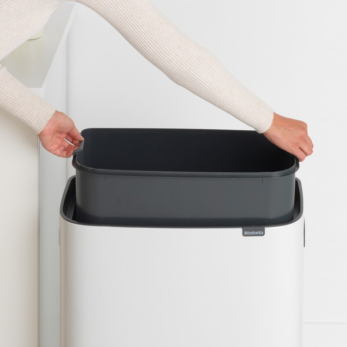 Brabantia Bo Touch Bin 60 Litres White + Sacs Poubelle (120 pièces) produit à l'usage