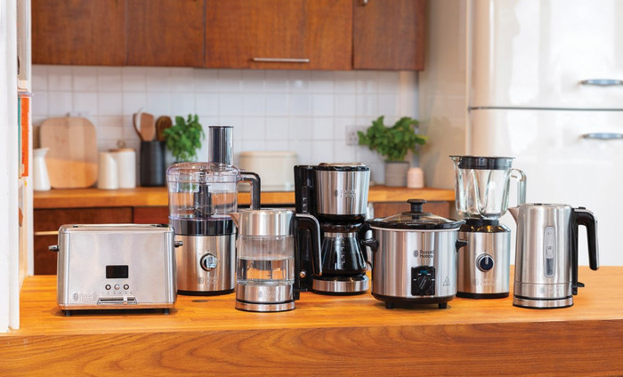 Russell Hobbs Compact Home Brushed product in gebruik