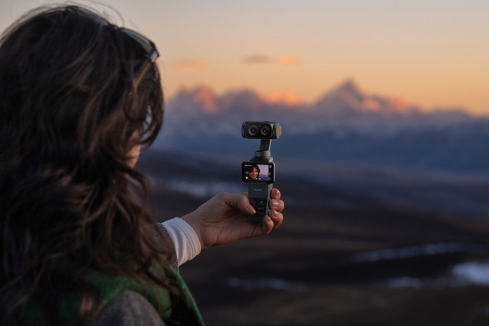 Insta360 Luna Ultra Noir produit à l'usage