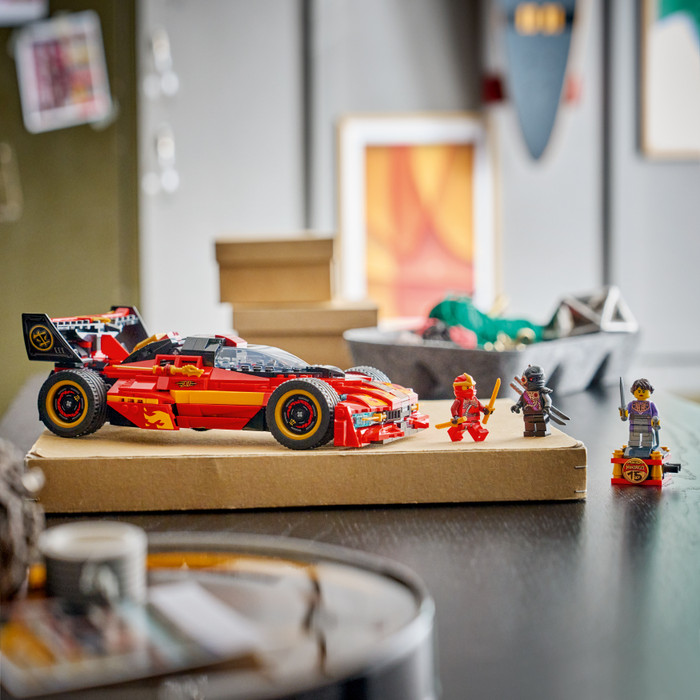 LEGO Ninjago 15-jarig jubileum: X-1 Ninja Charger 71867 product in gebruik
