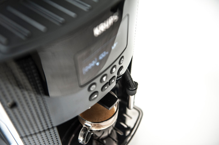 Krups EA8150 Zwart product in gebruik