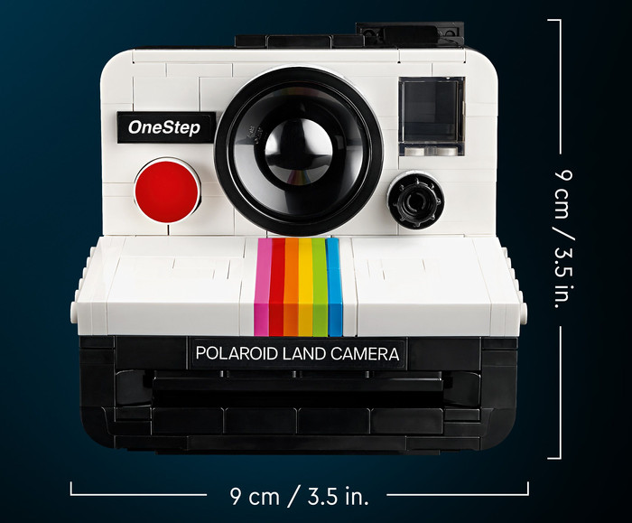LEGO Ideas Polaroid OneStep SX-70 Camera 21345 detail