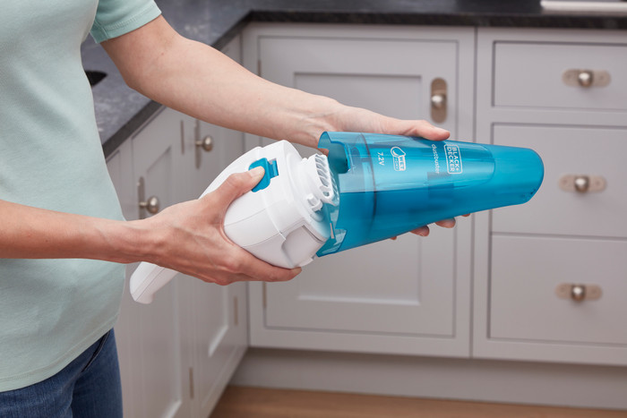 BLACK+DECKER Wet/Dry WDC115WA-QW product in use