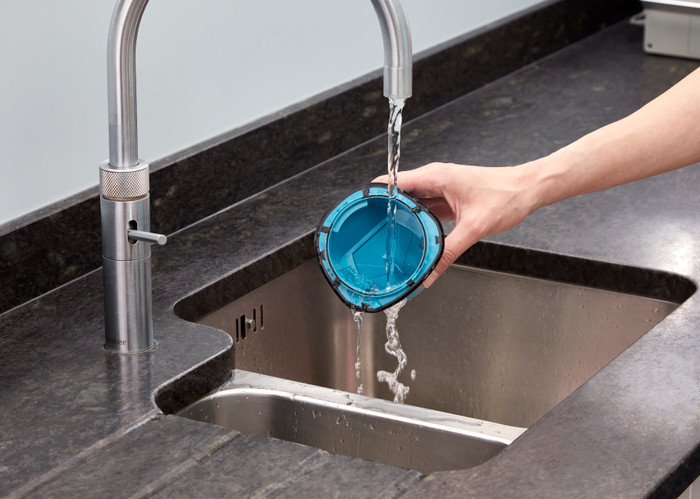 BLACK+DECKER Wet/Dry WDC115WA-QW product in use