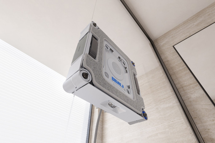 Ecovacs WINBOT W3 OMNI product in gebruik